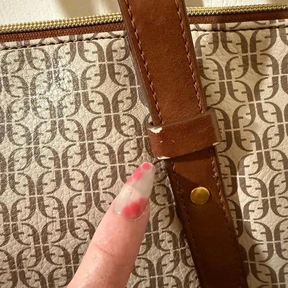 Fossil Cream and Brown Women's Tote - Picture 4 of 6